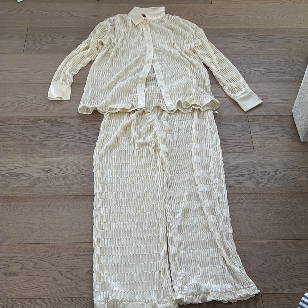 Elegant Cream Pantsuit